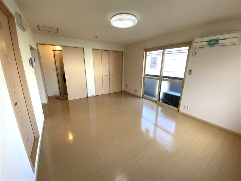 モンシャトー・ドゥーの居間・リビング