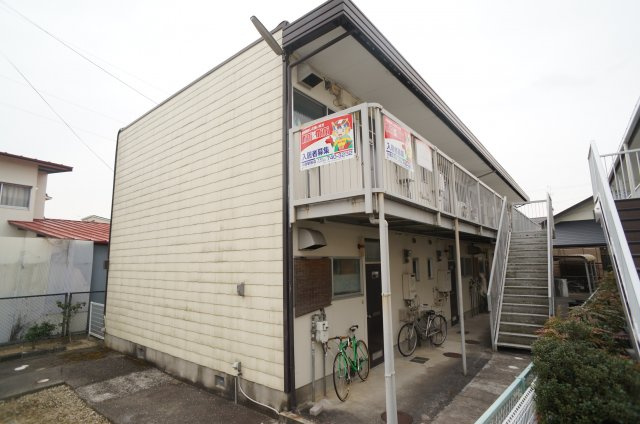 サンハイツの外観