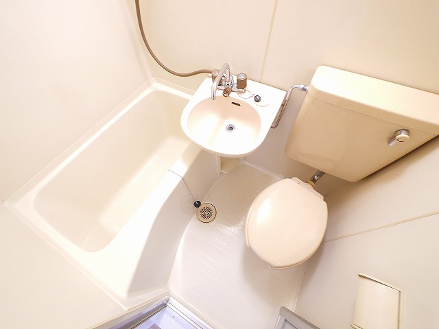 神殿マンション3号棟の浴室|日々の暮らしに欠かせないお風呂です