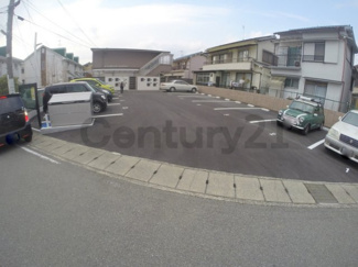【駐車場】