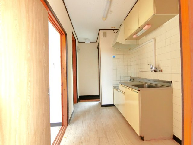 カントリーホームのキッチン