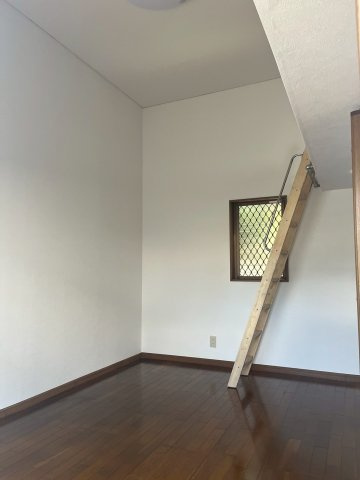 【洋室】 | メゾン泉