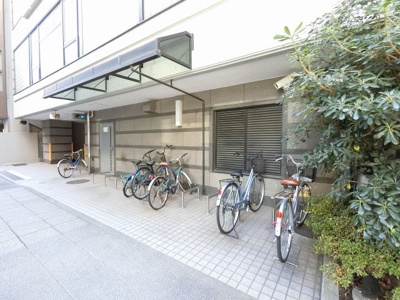 【その他共用部分】 | ロワレール横浜本町 | 駐輪場