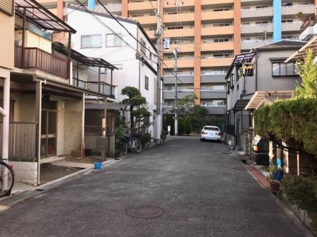 グラッド・タウン氷野３丁目の前面道路含む現地写真