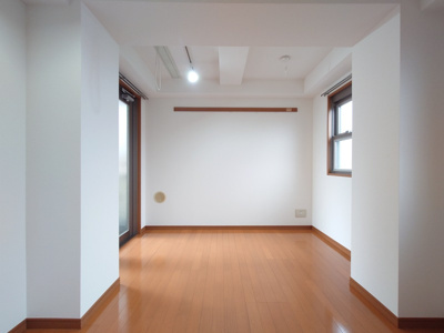 【居間・リビング】 | Well Flat