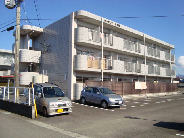 ガーデンコート立野の外観