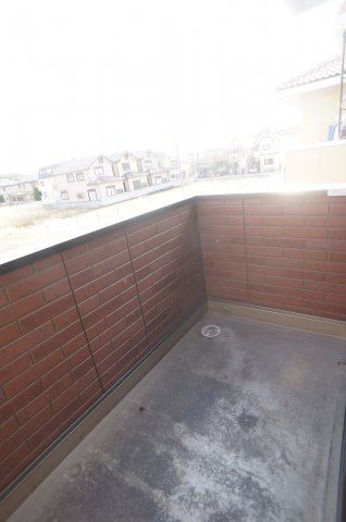 ヴィラソレアーダ中野　E棟のバルコニー