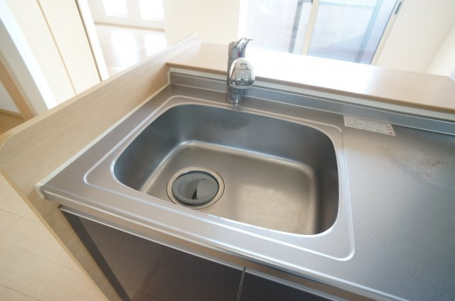 ヴィラソレアーダ中野　E棟のキッチン