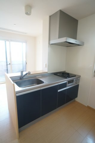 ヴィラソレアーダ中野　E棟のキッチン