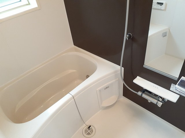 フラワーAの浴室