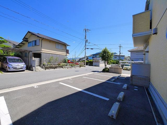 D－room若葉台の駐車場