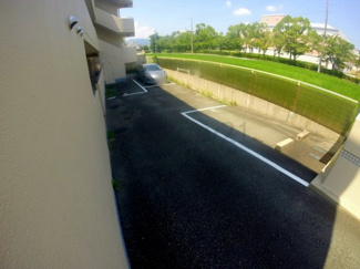【駐車場】
