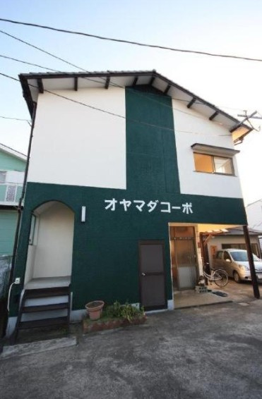 小山田コーポのエントランス