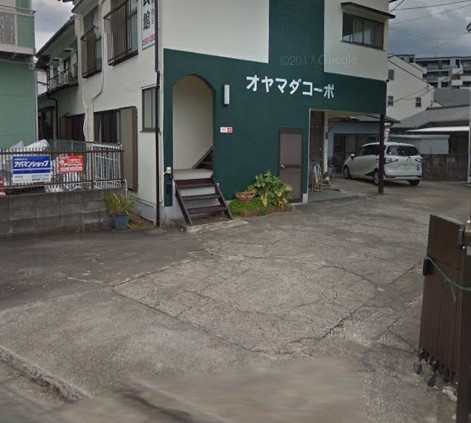 小山田コーポの駐車場