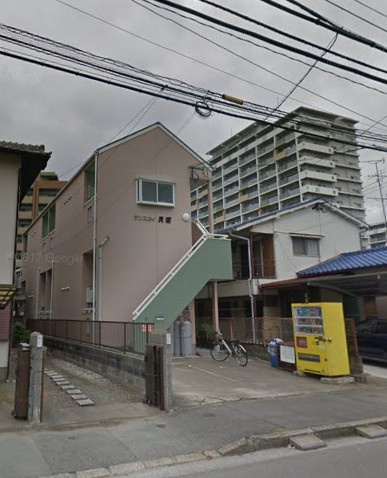 サンスカイ貝塚駅前の外観