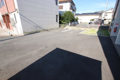 【駐車場】 | メゾンドリュンヌ