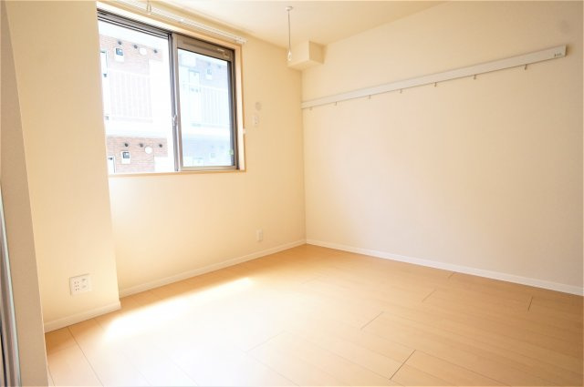 サン・スティーズの寝室|洋室２部屋になります