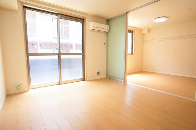 サン・スティーズの居間・リビング|ゆったりリビングはレイアウトも楽しみですね