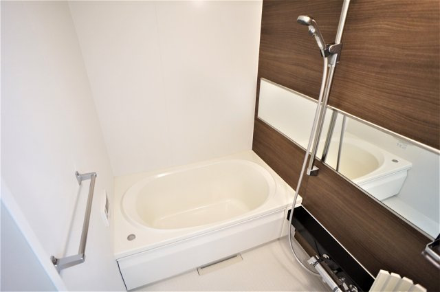 サン・スティーズの浴室|広いお風呂は疲れも癒されますね