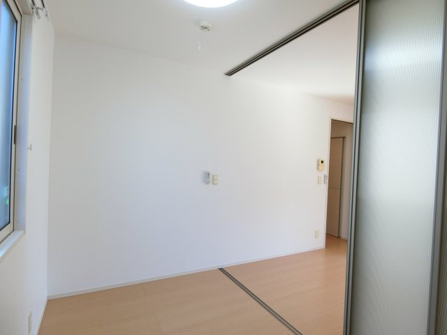 クラルテの洋室