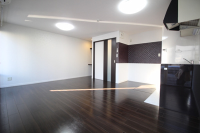 【洋室】 | サンライフ泉田B棟