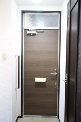 【玄関】 | サンライフ泉田B棟