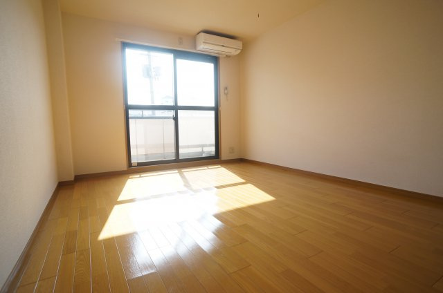 ユニハイムの寝室