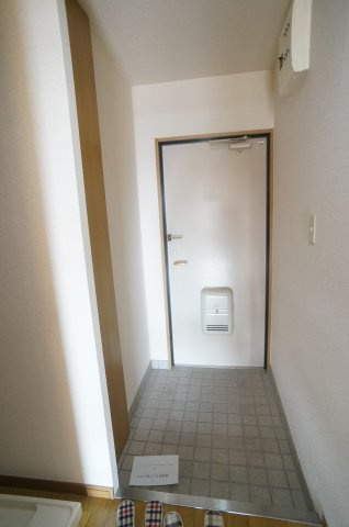 ユニハイムの玄関