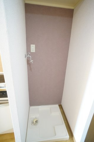 ユニハイムの設備|室内洗濯機置き場です。