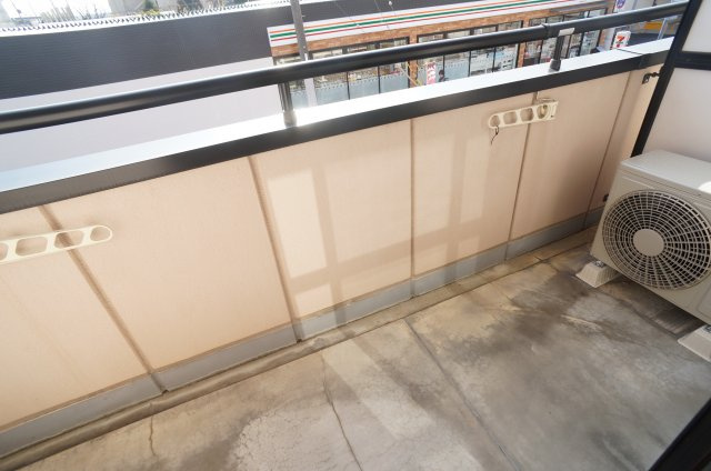 ユニハイムのバルコニー