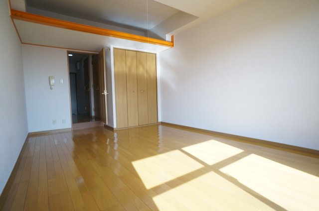 ユニハイムの居間・リビング