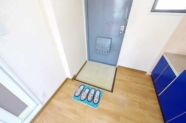 中嶋ハイツの玄関