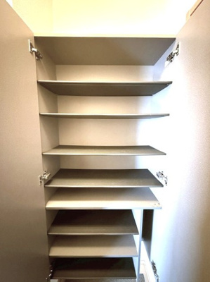 【設備】 | アムールⅢ | 暑い夏や寒い冬に大活躍！リビングダイニングキッチンにあるエアコンです☆冷暖房完備で1年中快適に過ごせます♪