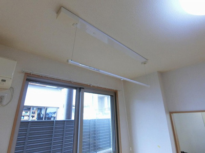 【設備】 | アムールⅢ | バスルームの浴室暖房乾燥機で外に干せないお洗濯物もすっきり乾きます♪雨の日のお洗濯もバッチリ！