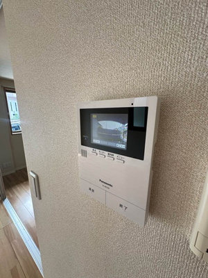【セキュリティ】 | ベリーメゾン都筑 | 防犯対策に有効なカメラ付きインターホン！録画機能が付いているので留守中の訪問者まで確認できます♪