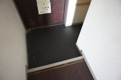 【玄関】 | メゾンルミエール