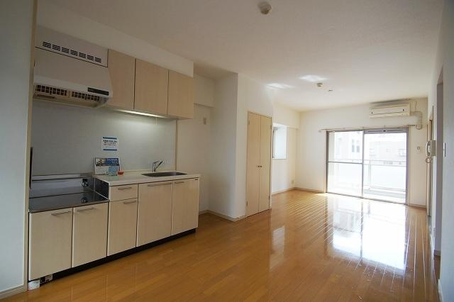 リブル高砂の居間・リビング|リブル高砂（1LDK）　リビング