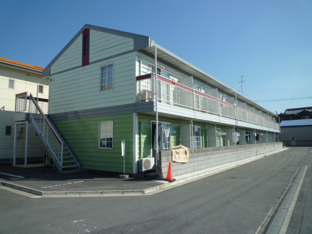 倉敷市中庄のアパートの外観