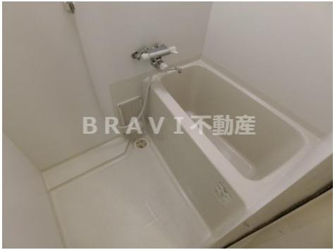 ネット内淡路町　BRAVI不動産の浴室|【ネット内淡路町】ゆったり過ごせるお風呂です