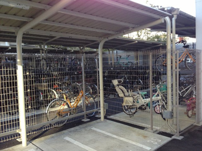 【駐車場】 | ドレッセ二子新地 | 駐輪場