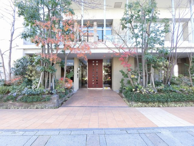 【エントランス】 | グランドメゾン本牧 | みなとみらい線「元町・中華街」駅バス12分「和田山口」停歩1分！