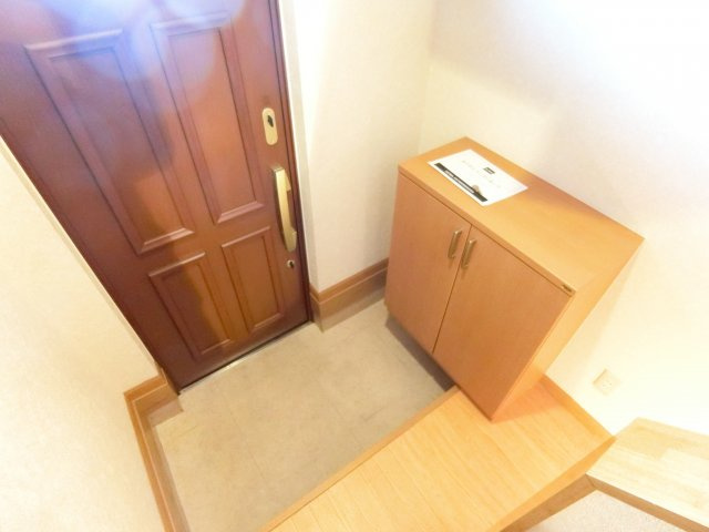 カーサ高尾の玄関