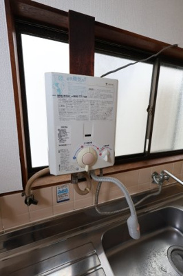 【設備】 | 日置荘原寺町貸家 | 湯沸かし器