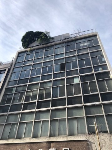 大湯ビルの外観