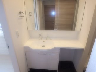 【独立洗面台】 | Maison　confort　甲子園