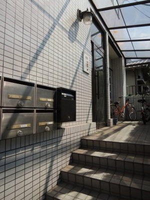 【エントランス】 | ペティセドー山之上