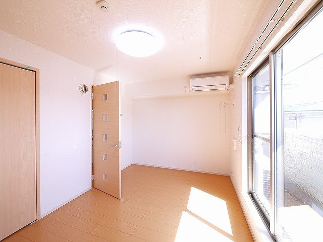 カイスの洋室|明るい洋室です