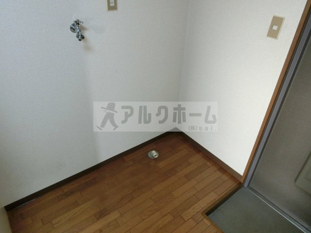 ユース春日台の洗面所|ユース春日台（大阪教育大前駅）　室内洗濯機置場