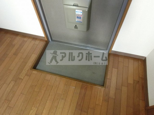 ユース春日台の玄関|ユース春日台（大阪教育大前駅）　玄関