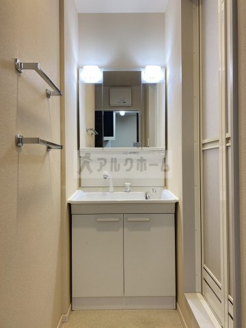 メゾンメルヴェイユの独立洗面台